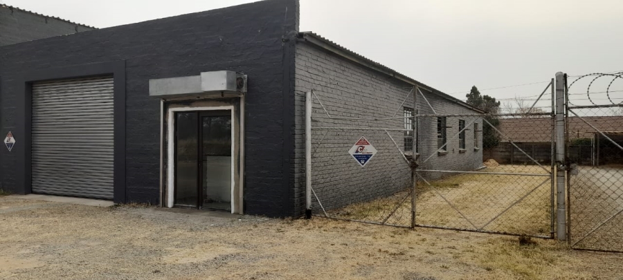 To Let commercial Property for Rent in Stilfontein Ext 3 North West